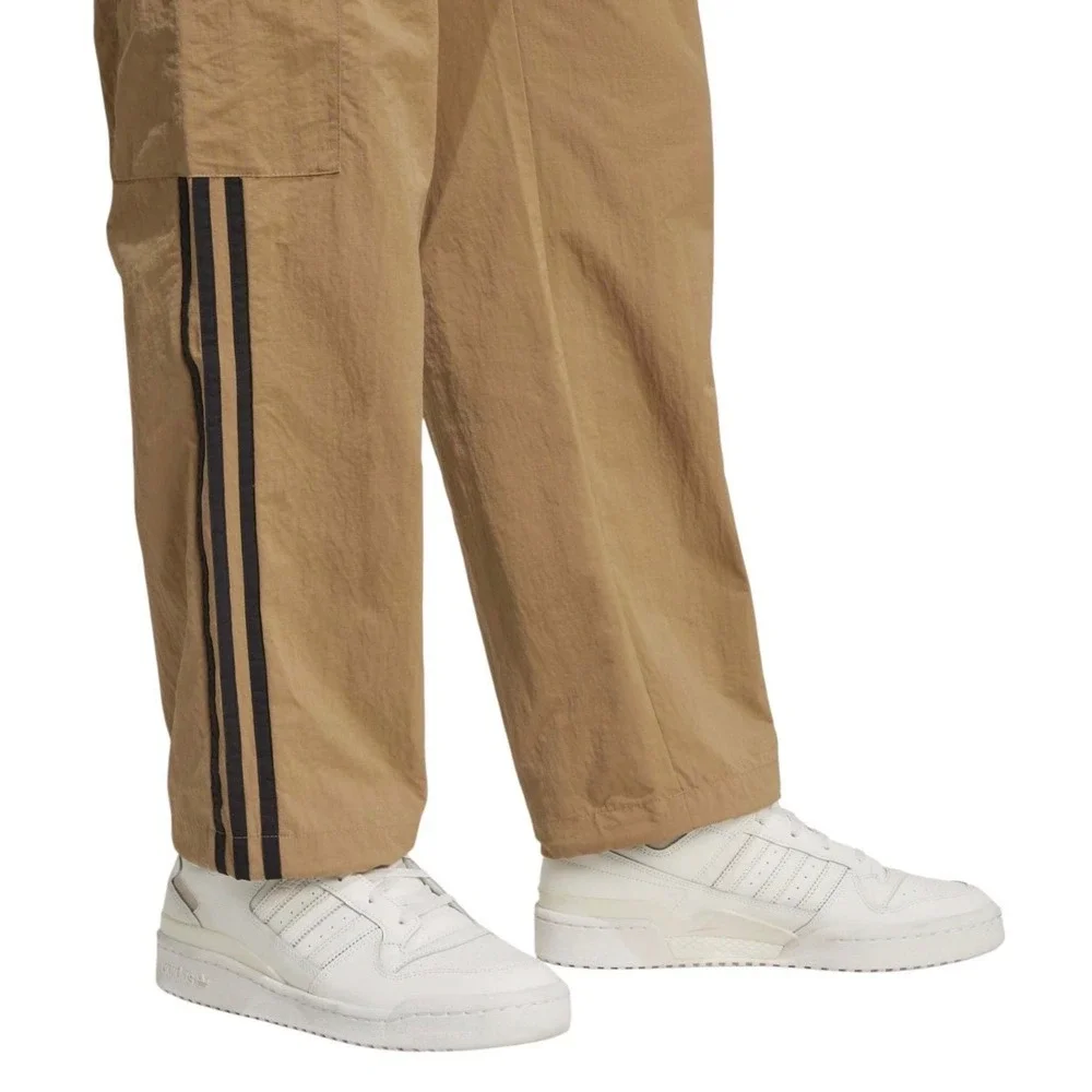 NEW Mens ADIDAS ORIGINALS CARGO Trefoil Track PANTS Small JY1392 Cardboard Brown